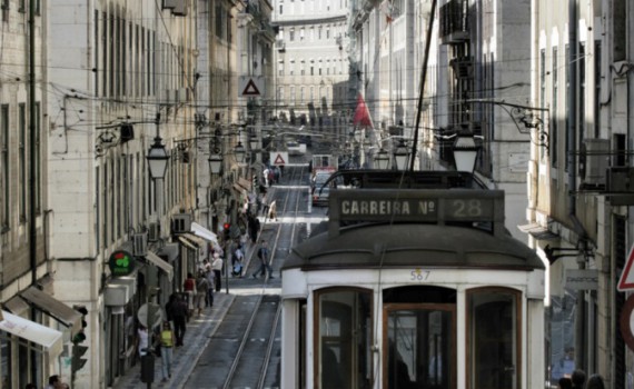 Lissabon portugal tram