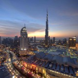Burj Khalifa Dubai in de schemering