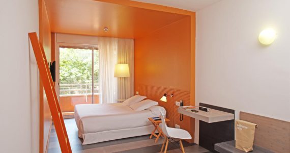 Chic Basic Ramblas Barcelona