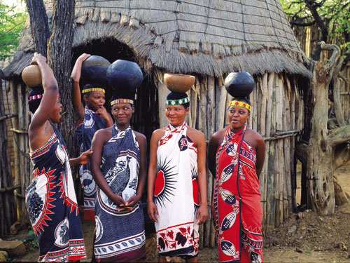 swaziland-lesotho-zuid_afrika-zuid-afrika-bevolking-swazi-vrouwen-swazi